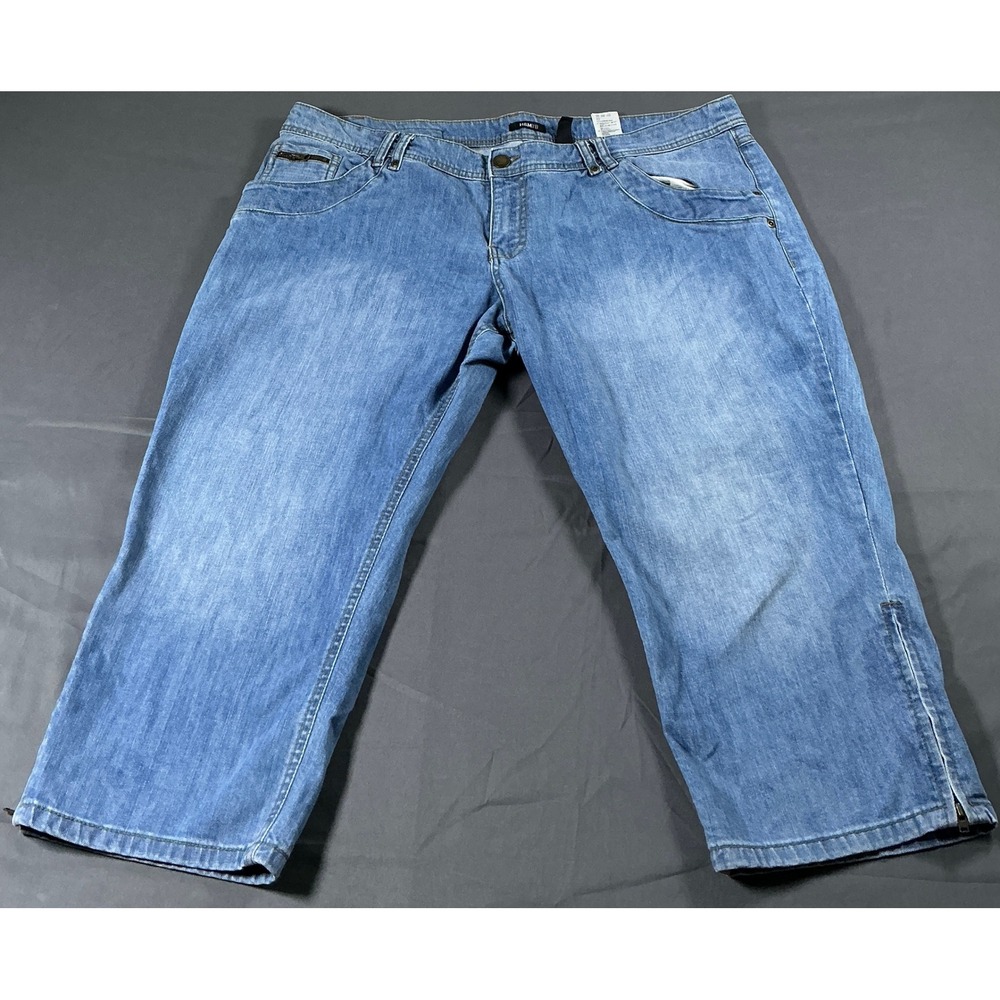 H&M B&B Womens Plus Size 22 Light Wash Denim Capri Jeans‎ Side Zip Hem Stretch